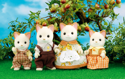 Sylvanian Families Cream Cat Family